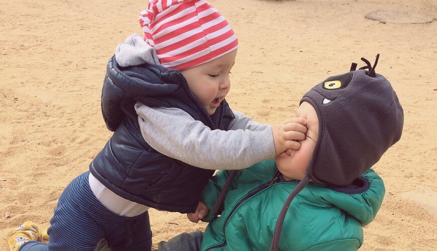 WHY DO TODDLERS HIT? 9 REASONS FOR THAT VIOLENT STREAK